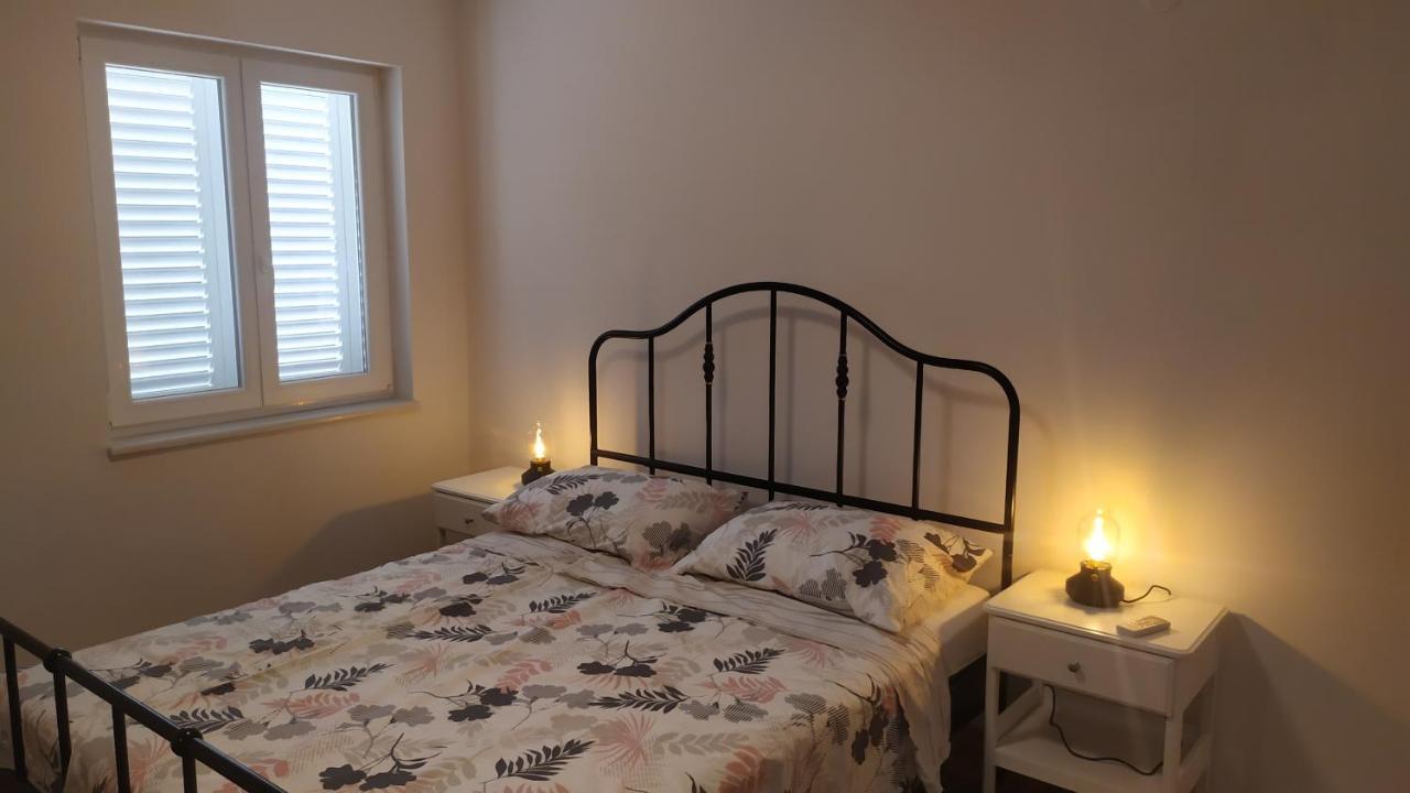 Apartment Ive Крк Екстер'єр фото