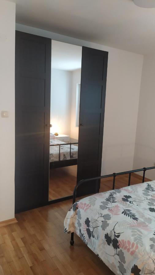 Apartment Ive Крк Екстер'єр фото