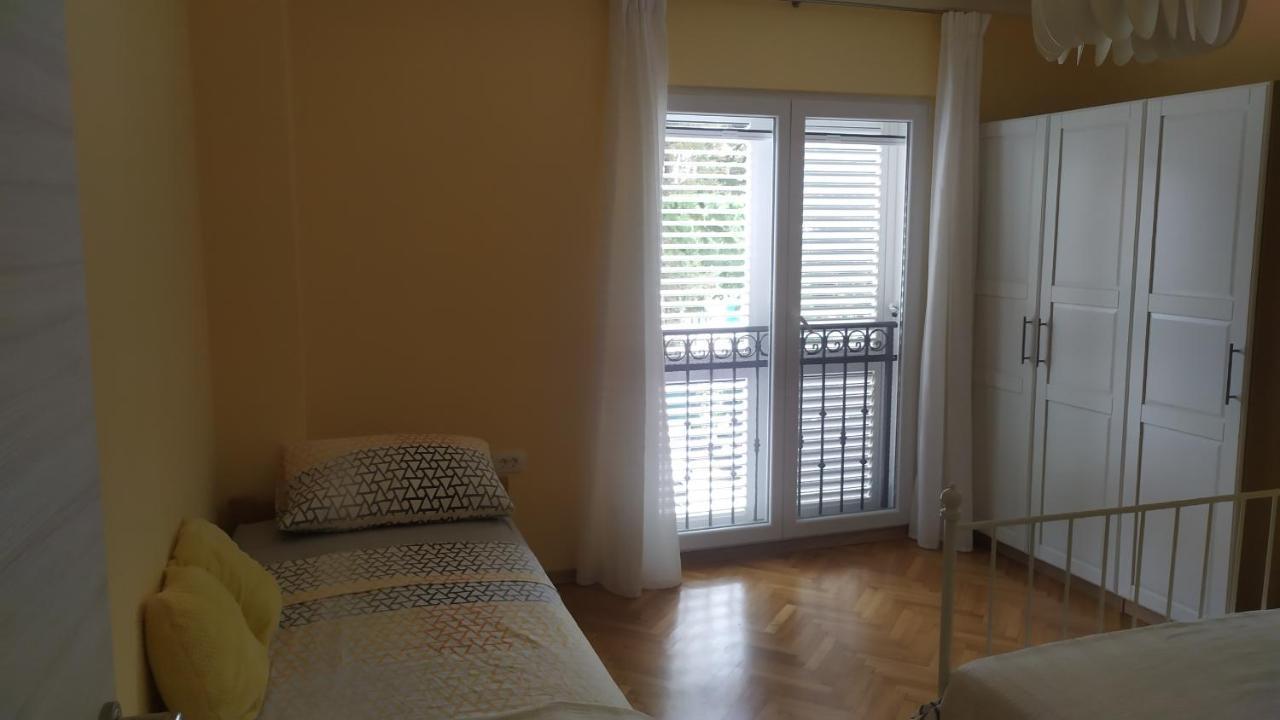 Apartment Ive Крк Екстер'єр фото